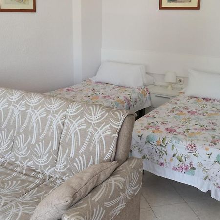 Skol 103A By Completely Marbella Apartment ภายนอก รูปภาพ